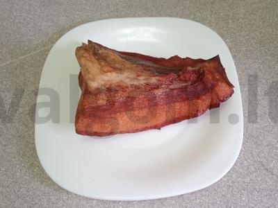 Virti kiaulienos skruostai svogūnų lukštuose Žingsnis 5