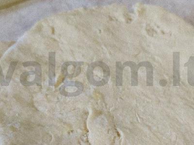 Tortas „Napoleonas“ iš sluoksniuotų biskvitų Žingsnis 6