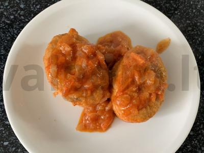 Žuvies kotletai orkaitėje vakarienei pagrindine nuotrauka