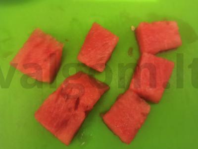 Ryžių onigiri su arbūzu ir sezamu Žingsnis 3