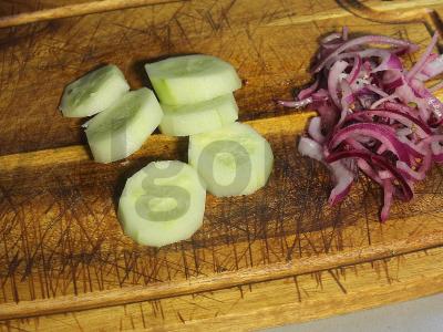 Viduržemio jūros salotas su feta sūriu Žingsnis 3