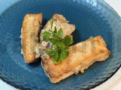 Keptas storžnyplis su auksine traškia plutele pagrindine nuotrauka