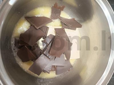 Šokoladinis desertas „Brownie“ Žingsnis 1