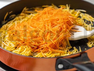 Šviežių patisonų salotos Žingsnis 3