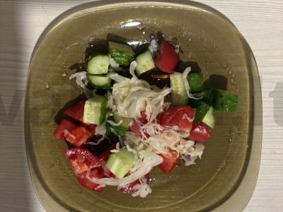 Makaronai vamzdeliai su kiaušiniu, sūriu ir salotomis Žingsnis 4