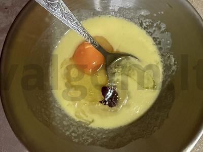 Raudonojo aksomo sausainiai su įdaru Žingsnis 4