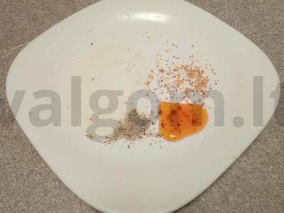 Anties šlaunelė, kepta su brokoliais, obuoliu ir spanguolėmis Žingsnis 3