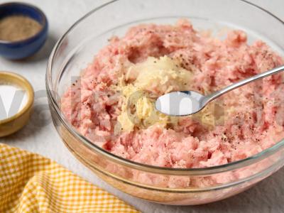 Švediški mėsos kukuliai „kaip iš IKEA“ Žingsnis 1