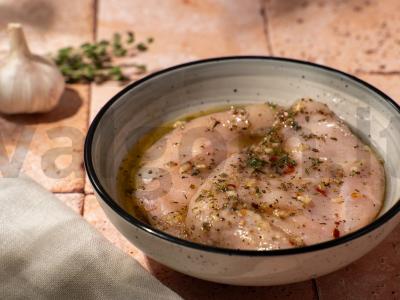 Vištienos krūtinėlė su nektarinais grietinėlės padaže Žingsnis 2