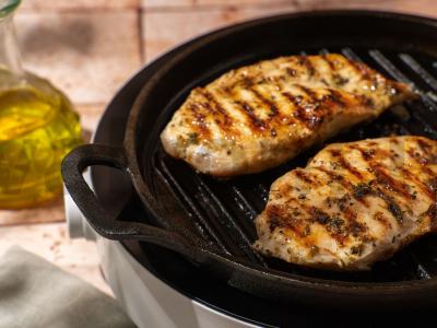 Vištienos krūtinėlė su nektarinais grietinėlės padaže Žingsnis 3