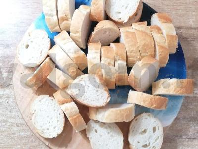 Sumuštiniai su servelatu, kiaušiniu ir citrina Žingsnis 1