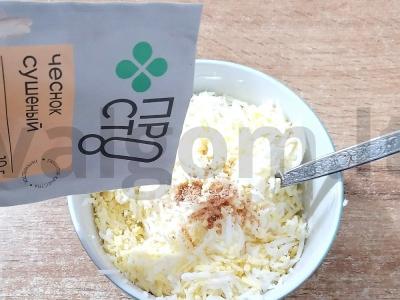 Sumuštiniai su servelatu, kiaušiniu ir citrina Žingsnis 4