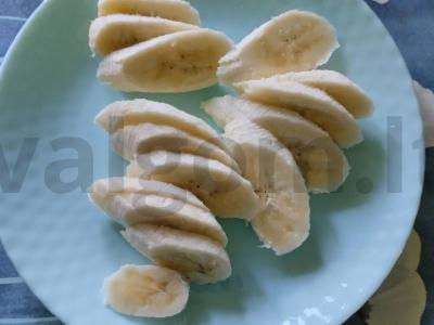 Varškės apkepas su bananais Žingsnis 3