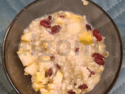 Avižinė košė su obuoliais ir spanguolėmis Žingsnis 4