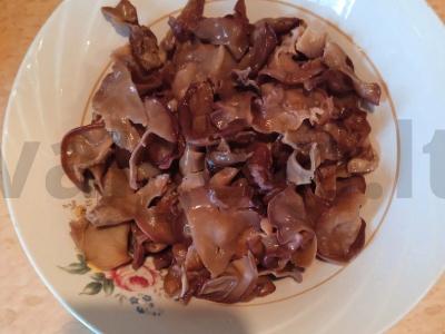 Salotos su medžio grybais muer korėjietiškai Žingsnis 1