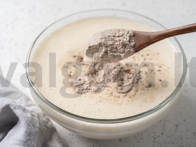 Paprastas kakavinio pyrago receptas lėtoje viryklėje Žingsnis 3