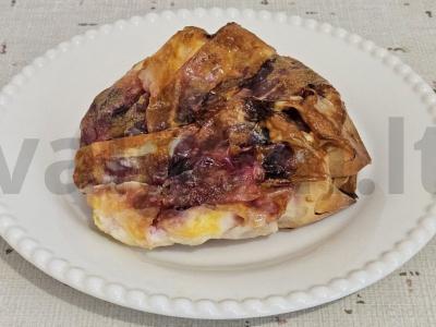 Varškės bandelės iš filo tešlos pagrindine nuotrauka