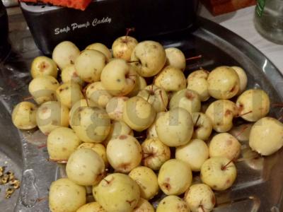 Obuolių uogienė iš veislės „Kitaika“ su šakele Žingsnis 1