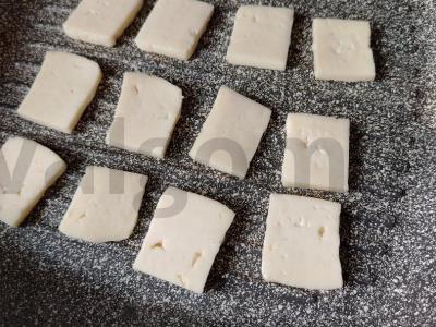 Salotas su keptu sūriu Žingsnis 3