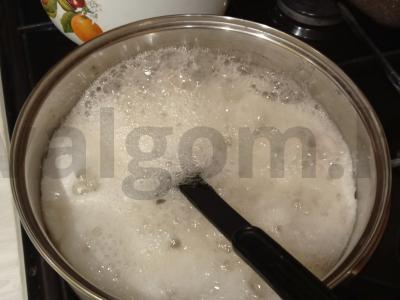 Obuolių uogienė iš veislės „Kitaika“ su šakele Žingsnis 6