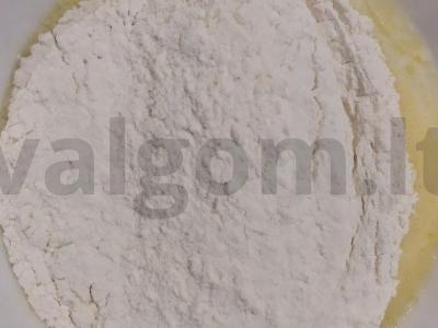 Greitas vyšnių pyragas su augaliniu aliejumi Žingsnis 3