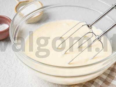 Tortas „Riešutai“ Žingsnis 2