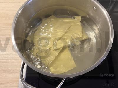 Rulėliai su brynza, stracciatella ir varškės sūriu Žingsnis 3