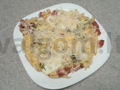 Makaronų ir rūkytos dešros apkepas keptuvėje Žingsnis 6