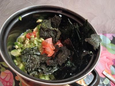 Avokadų ir lašišos salotos „Patingėję suši“ Žingsnis 5