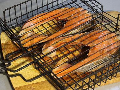 Lašišos steikai ant anglių su tartaro padažu Žingsnis 7