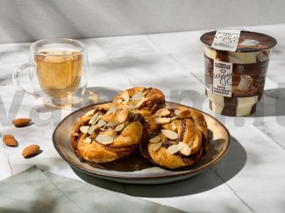 Šokoladiniai sluoksniai pagrindine nuotrauka