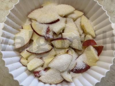 Purios šarlotės su obuoliais Žingsnis 2