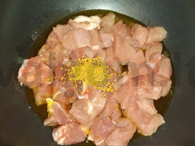 Troškinta kopūstai su cukinijomis Žingsnis 1