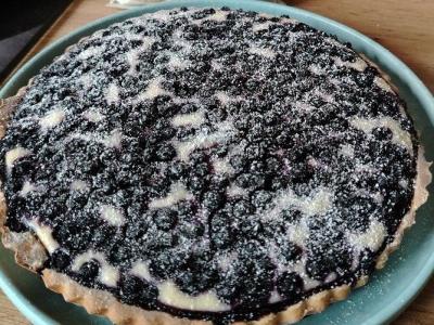 Varškės ir mėlynių pyragas pagrindine nuotrauka