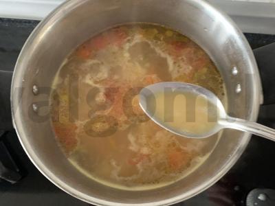 Sriuba su makaronais, kiaušiniu ir daržovėmis Žingsnis 9