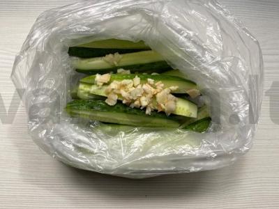 Agurkų užkandis maišelyje per 30 minučių Žingsnis 4