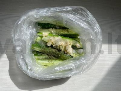 Agurkų užkandis maišelyje per 30 minučių Žingsnis 6