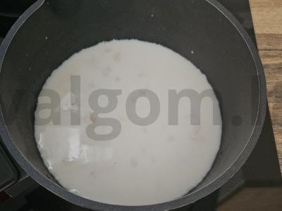 Kasha su pienu ir grikių dribsniais Žingsnis 1