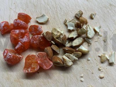 Kepti obuoliai su aviečių džemu, kumkvatu ir riešutais Žingsnis 2