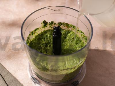 Makaronai grietinėlės ir špinatų padaže Žingsnis 5