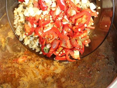 Harcho su graikiniais riešutais ir tkemali padažu Žingsnis 15