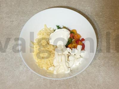 Vištienos filė po sūrio ir pomidorų šydu Žingsnis 4