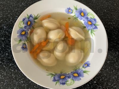 Sriuba su koldūnais ir džiovintomis žolelėmis Žingsnis 9