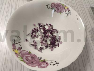 Salotas su marinuotais pievagrybiais ir sūriu Žingsnis 1