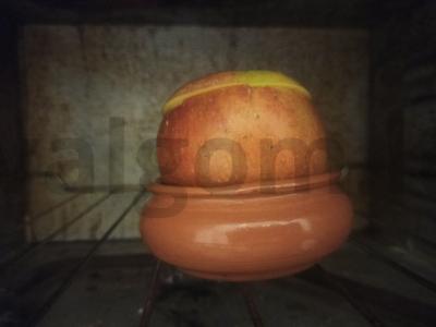 Keptas obuolys su muesli ir pieno saldainiu Žingsnis 4