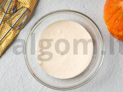 Sluoksniuotas pyragas su moliūgu Žingsnis 3