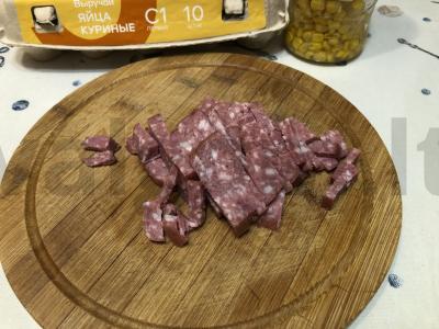 Omletas su dešra ir kukurūzais Žingsnis 1