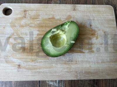 Salotas su rukola, avokadu ir krevetėmis Žingsnis 4