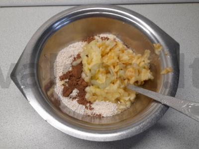 PP desertas su minkštos rikotos kremu mikrobangų krosnelėje Žingsnis 2