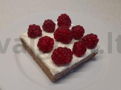 PP desertas su minkštos rikotos kremu mikrobangų krosnelėje pagrindine nuotrauka